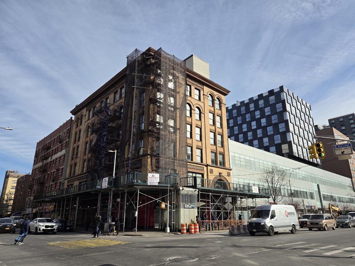 125th Street and Lexington Avenue, NE Corner, East Harlem, Manhattan, January 23, 2026