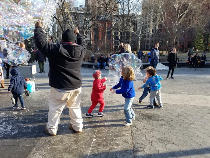 Bubbles, Washington Square Park, Greenwich Village, Manhattan, January 21, 2018