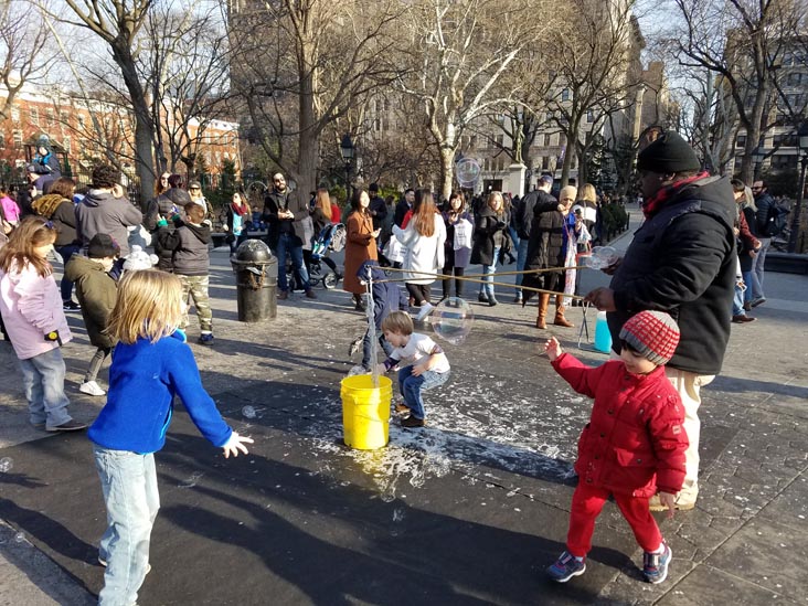 Bubbles, Washington Square Park, Greenwich Village, Manhattan, January 21, 2018