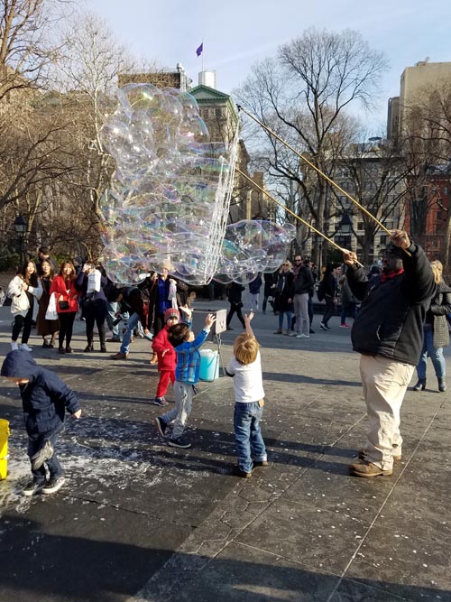Bubbles, Washington Square Park, Greenwich Village, Manhattan, January 21, 2018