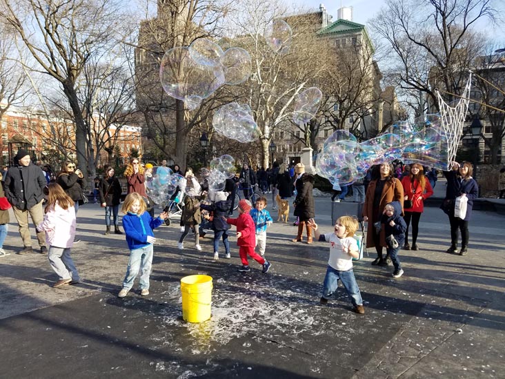 Bubbles, Washington Square Park, Greenwich Village, Manhattan, January 21, 2018