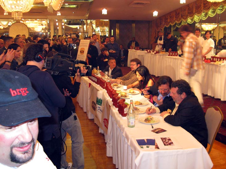 Burger Battle of the Boroughs, The Cuisine of Queens & Beyond Food & Wine Event, Grand Ballroom, Astoria World Manor, 25-22 Astoria Boulevard, Astoria, Queens, May 20, 2008