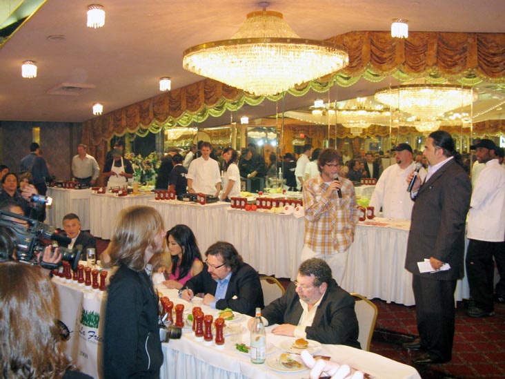 Burger Battle of the Boroughs, The Cuisine of Queens & Beyond Food & Wine Event, Grand Ballroom, Astoria World Manor, 25-22 Astoria Boulevard, Astoria, Queens, May 20, 2008