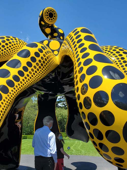 Dancing Pumpkin, Kusama: Cosmic Nature, New York Botanical Garden, Bronx Park, The Bronx, May 13, 2021