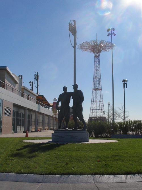 Jackie Robinson-Pee Wee Reese statue in front of MCU Park vandalized with  swastikas, racial epithets - Amazin' Avenue