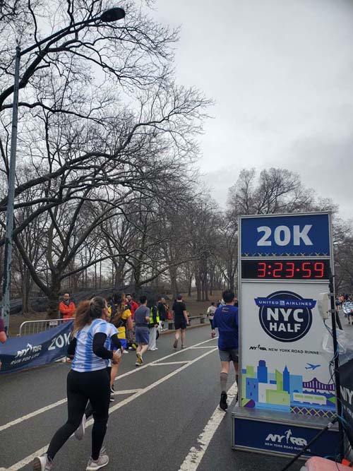 20K Marker, East Drive, Central Park, Manhattan, 2025 United Airlines NYC Half Marathon, March 16, 2025