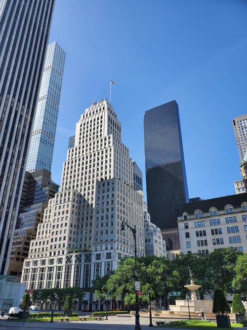 Grand Army Plaza, Midtown Manhattan, May 27, 2020, 9:37 a.m.