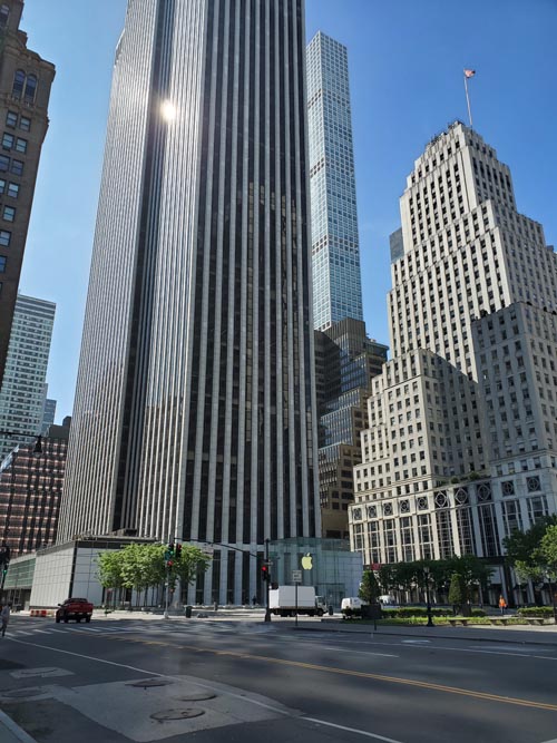 59th Street at Fifth Avenue, Grand Army Plaza, Midtown Manhattan, May 27, 2020, 9:38 a.m.