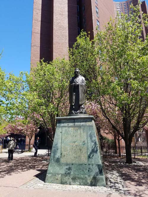 Confucius Statue, Confucius Plaza, Chinatown, Lower Manhattan, April 24, 2019