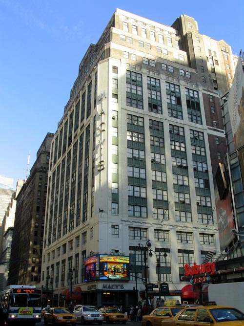 Macy's, 34th Street and Sixth Avenue, Midtown Manhattan