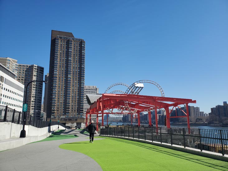 East River Roundabout, Upper East Side, Manhattan, March 11, 2025