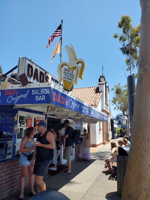 Dad's Donut & Bakery Shop, 318 Marine Avenue, Balboa Island, Newport Beach, California, August 3, 2024