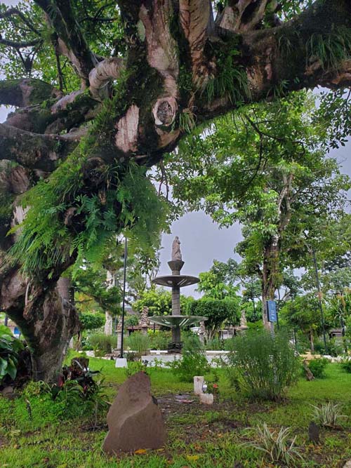 Parque Fray Rafael Fernandez, Concepción de Ataco, El Salvador, August 8, 2024