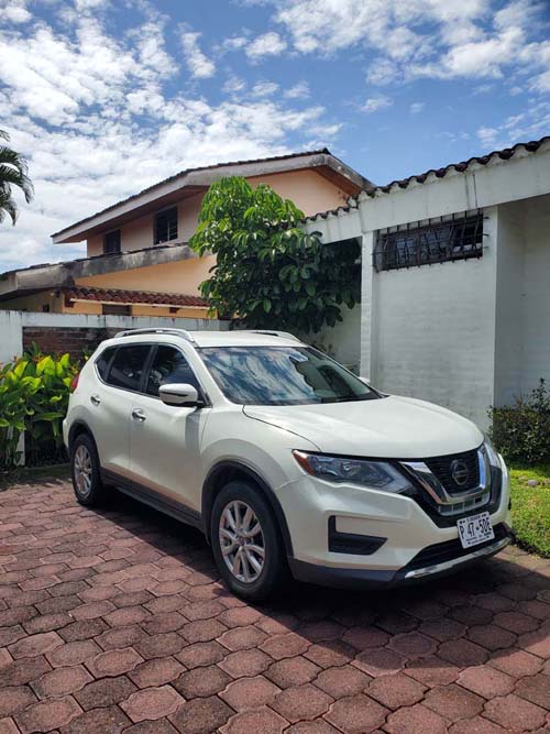 Nissan Rogue, San Salvador, El Salvador, August 17, 2024