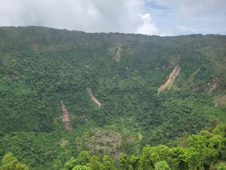 Crater, Parque Nacional El Boquerón, San Salvador Volcano, El Salvador, August 8, 2024