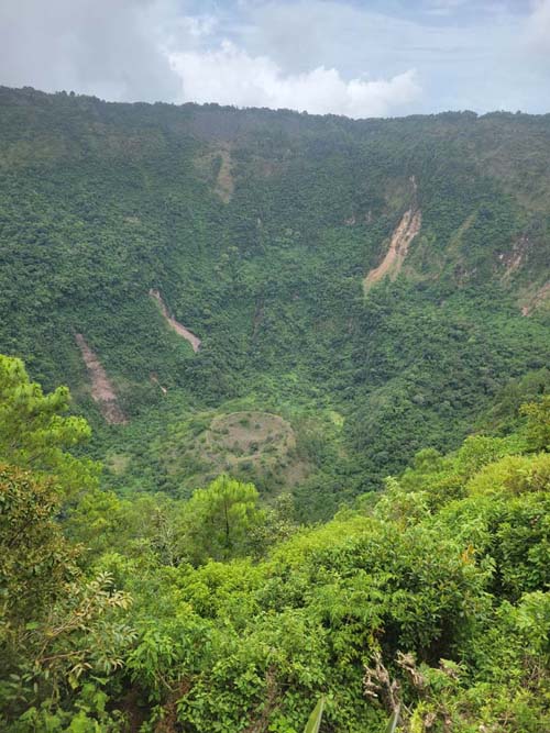 Crater, Parque Nacional El Boquerón, San Salvador Volcano, El Salvador, August 8, 2024