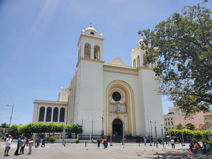 Catedral Metropolitana de San Salvador/Metropolitan Cathedral of San Salvador, Plaza Gerardo Barrios, Centro Histórico, San Salvador, El Salvador, August 7, 2024