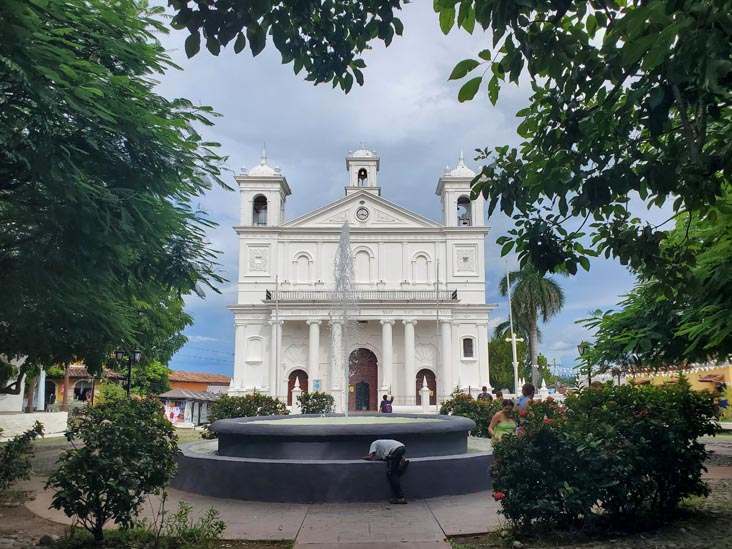 Parque Central de Suchitoto, Suchitoto, El Salvador, August 13, 2024