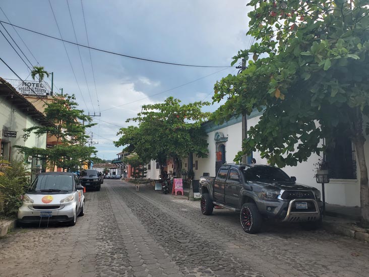 Avenida 15 de Septiembre at 4a Calle Oeste, Suchitoto, El Salvador, August 13, 2024