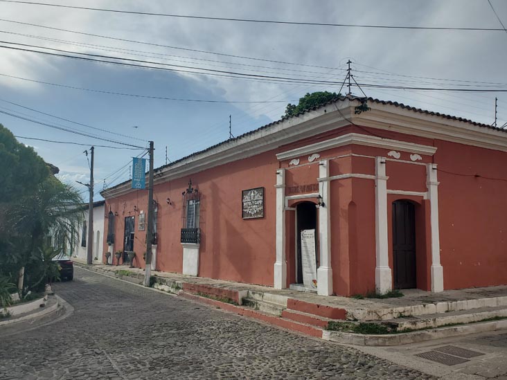 2a Calle Poniente at Avenida 15 de Septiembre, Suchitoto, El Salvador, August 13, 2024