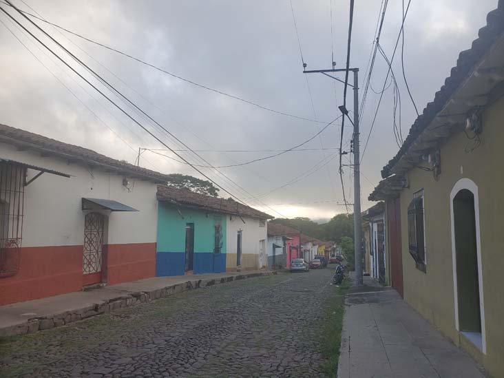 Avenida 15 de Septiembre Near 3a Avenida Norte, Suchitoto, El Salvador, August 14, 2024