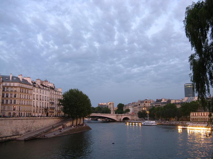 View of the Seine From Behind Cathédrale Notre-Dame de Paris, 4e Arrondissement, Paris, France