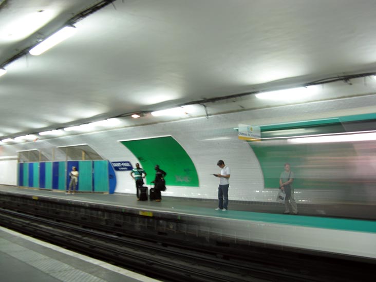 Saint-Paul Métro Station, 4e Arrondissement, Paris, France