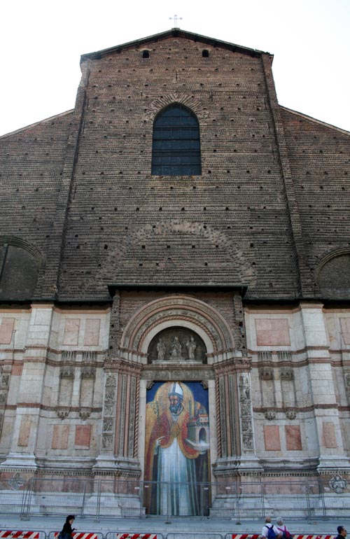 Basilica de San Petronino, Piazza Maggiore, Bologna, Emilia-Romagna, Italy