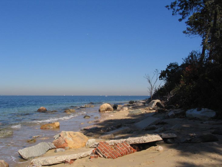 Long Island Sound, Master's Bathhouse Area, Caumsett State Historic Park, Lloyd Neck, Long Island, New York