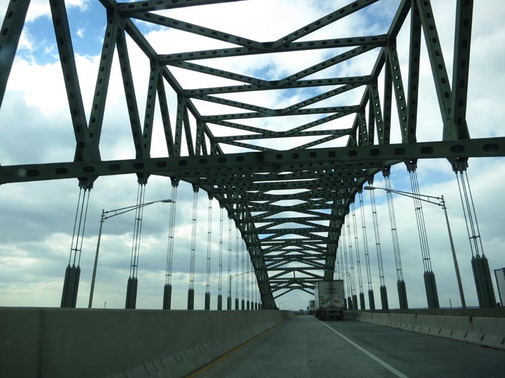Delaware River–Turnpike Toll Bridge - Wikipedia