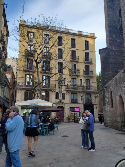 Plaça de Sant Josep Oriol, Barri Gòtic/Gothic Quarter, Barcelona, Spain, April 26, 2024