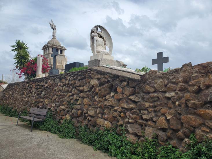 El Petó de la Mort/The Kiss of Death, Cementiri de Poblenou/Poblenou Cemetery, Barcelona, Spain, April 27, 2024