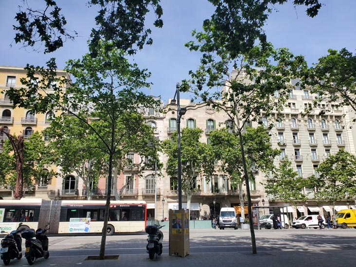 Passeig de Gràcia Near Carrer de Mallorca, Barcelona, Spain, April 26, 2024