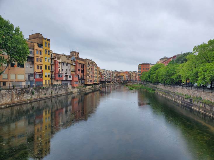 Riu Onyar/Onyar River, Girona, Spain, April 28, 2024