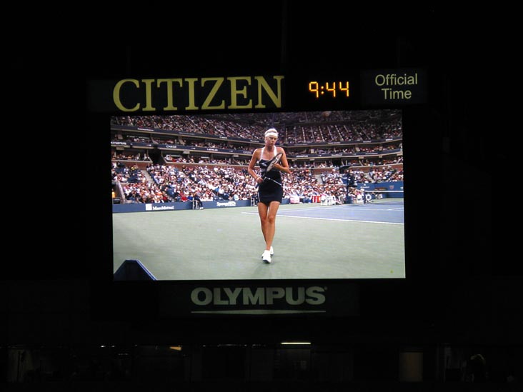 Jumbotron, Maria Sharapova vs. Christina McHale, US Open Night Session, Arthur Ashe Stadium, Flushing Meadows Corona Park, Queens, September 3, 2009