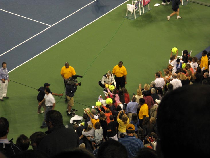 Maria Sharapova Signing Autographs After Win Over Christina McHale, US Open Night Session, Arthur Ashe Stadium, Flushing Meadows Corona Park, Queens, September 3, 2009